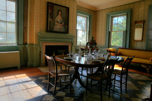dining from door.jpg